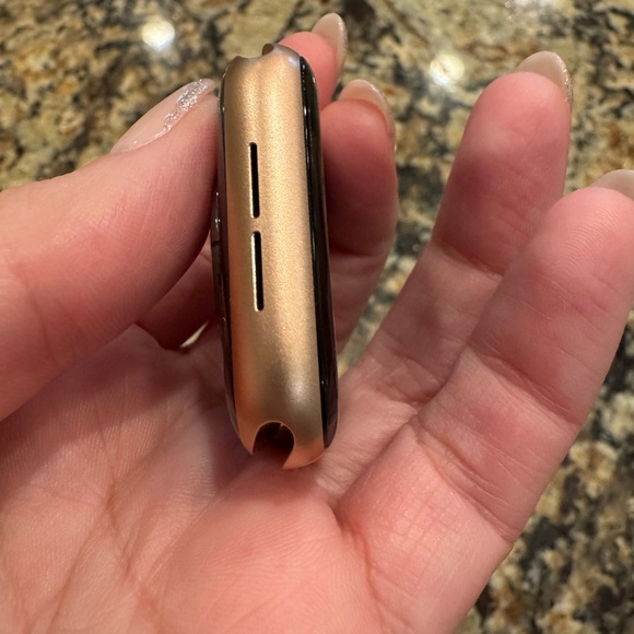 Apple Watch with black apple band: series 6, rose gold, 44mm - Picture 4 of 5